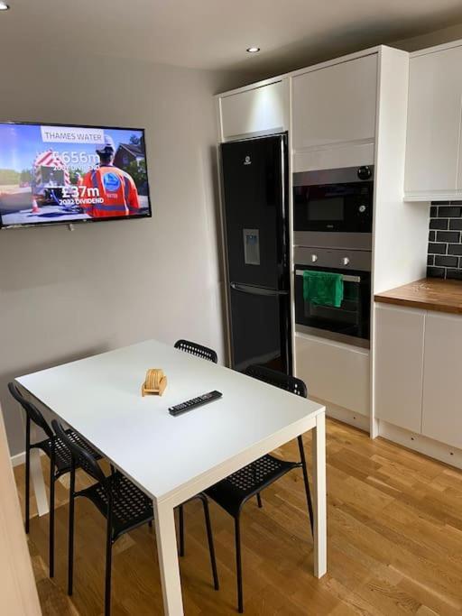 Garland Way 2 Bed House Sheffield Free Parking 5 Min From M1 Βίλα Mosborough Εξωτερικό φωτογραφία